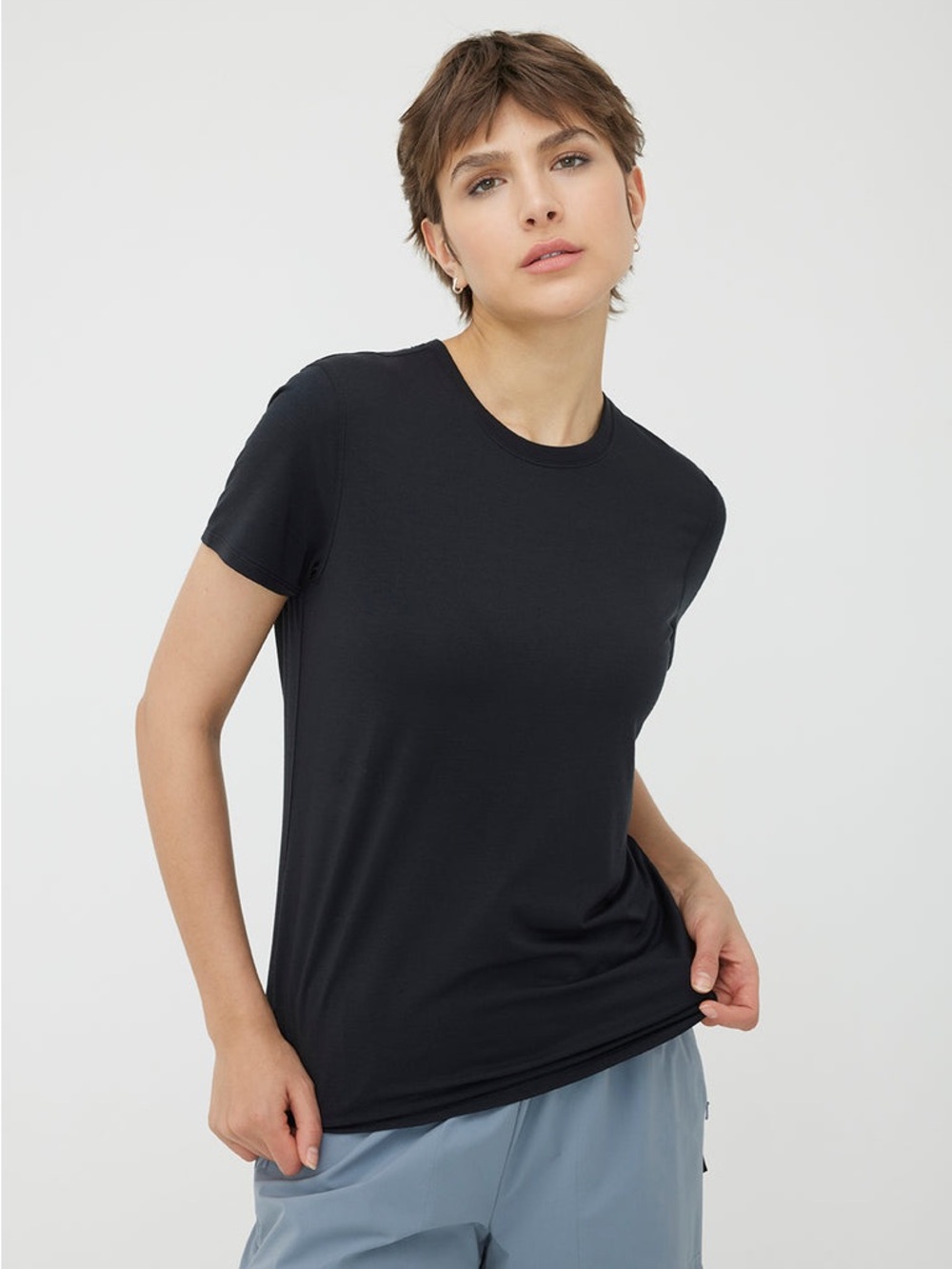 Kit and Ace Black Short Sleeve Crew Tee | Size Medium